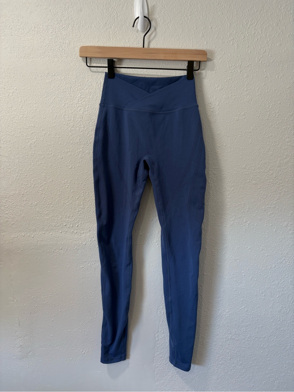 High-Rise Performance Leggings - Blue